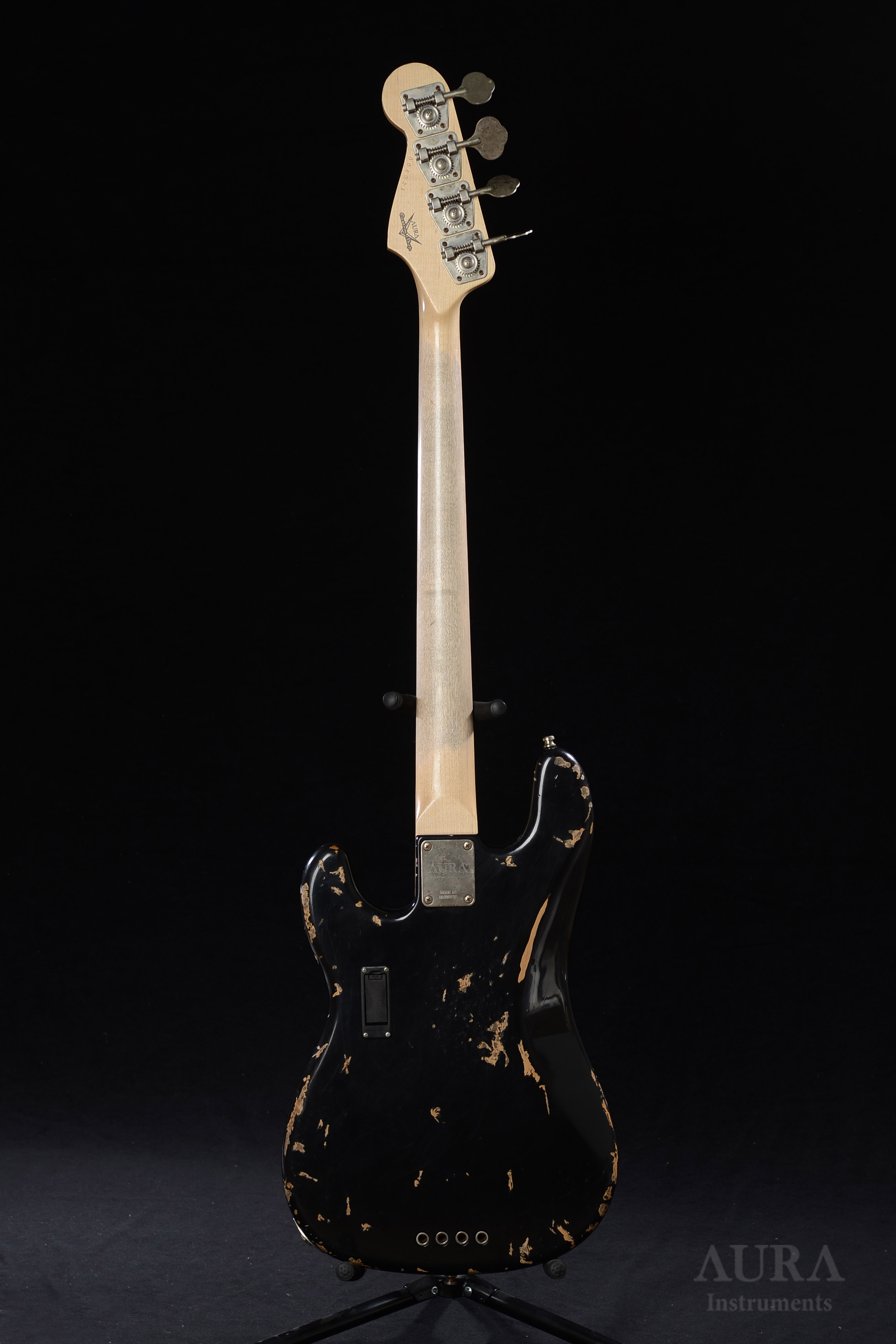 Handmade Aura Relic P-Bass detail 2