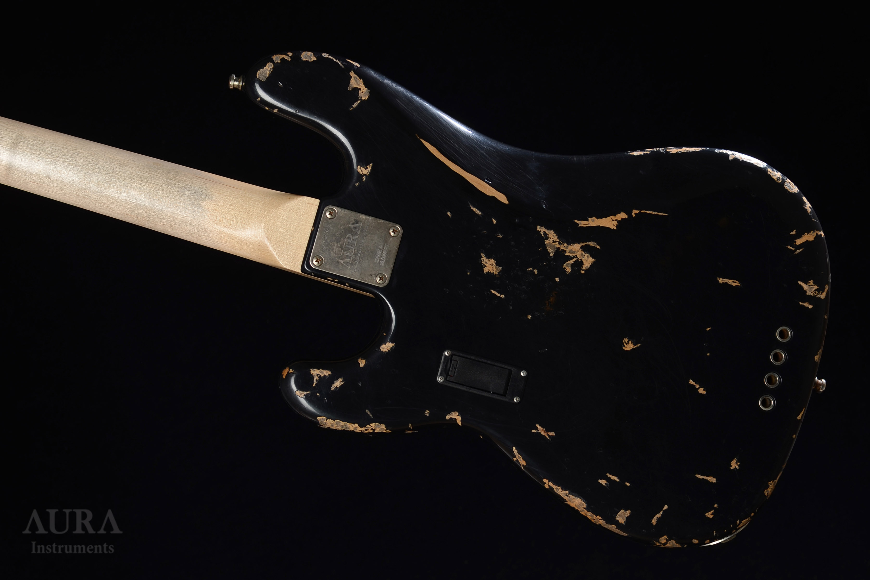 Handmade Aura Relic P-Bass detail 4