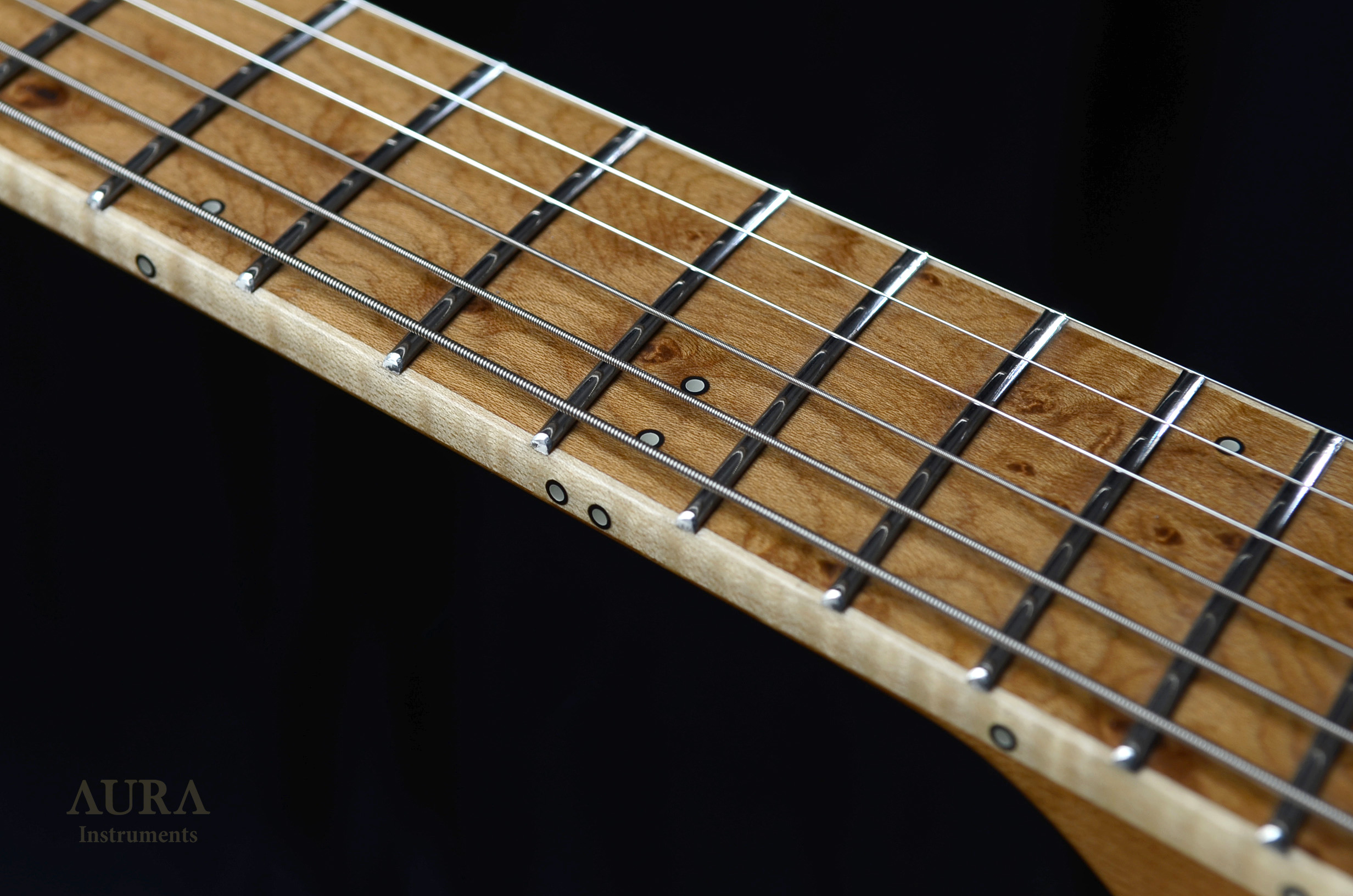 Handmade Aura T-Fusion Headless Guitar detail 10