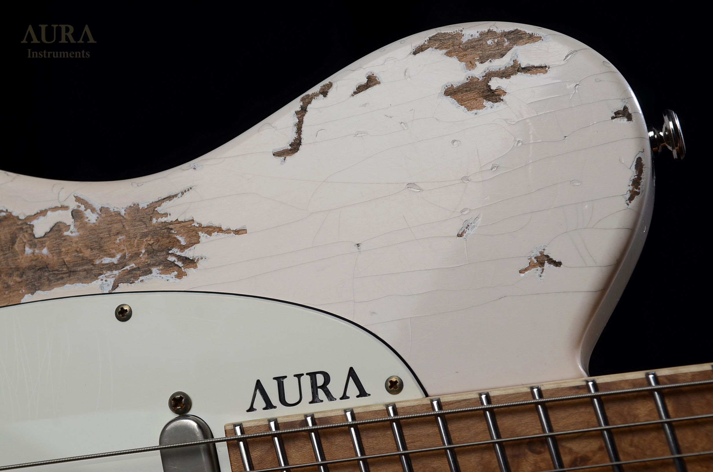 Handmade Aura T-Fusion Headless Guitar detail 6