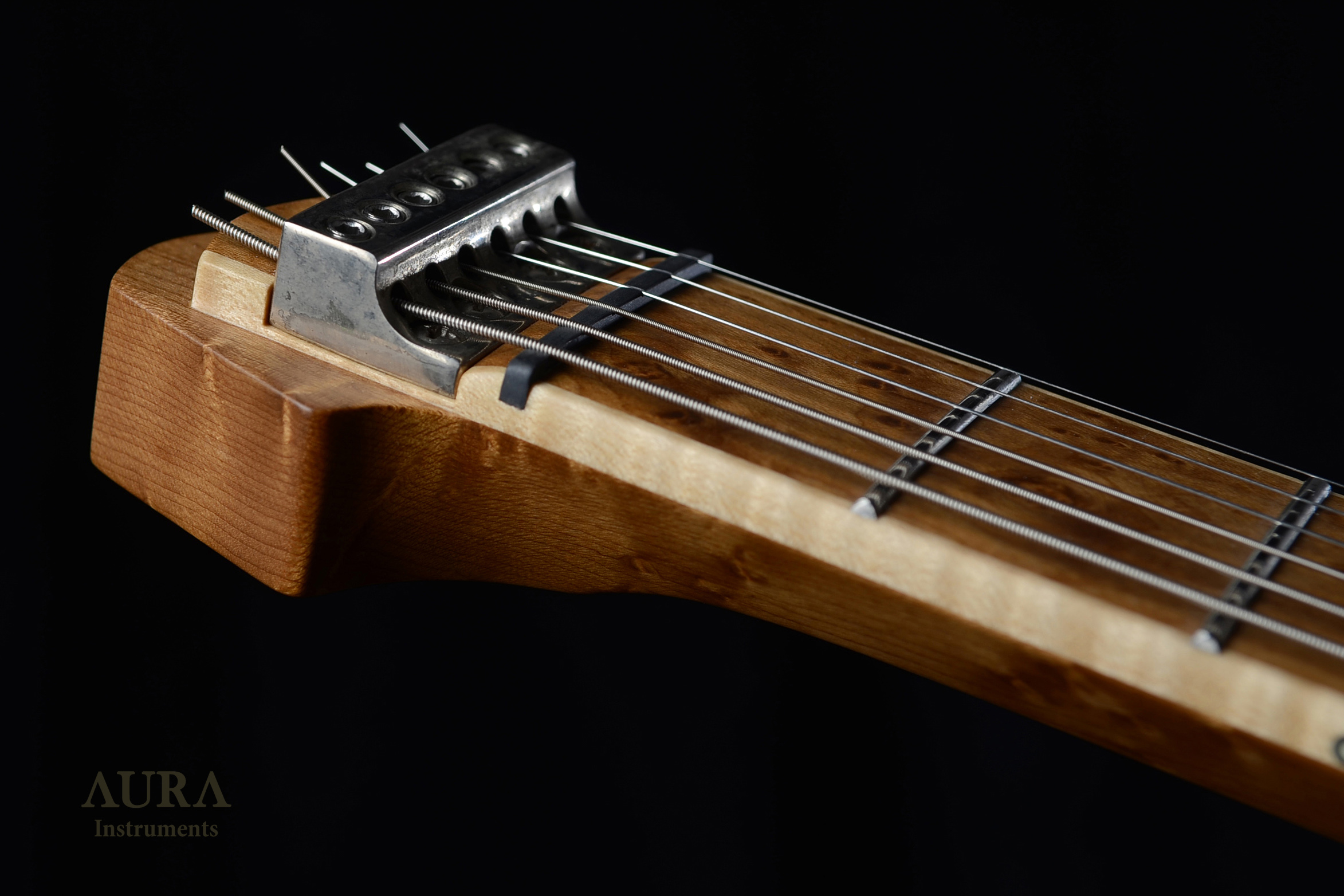 Handmade Aura T-Fusion Headless Guitar detail 8