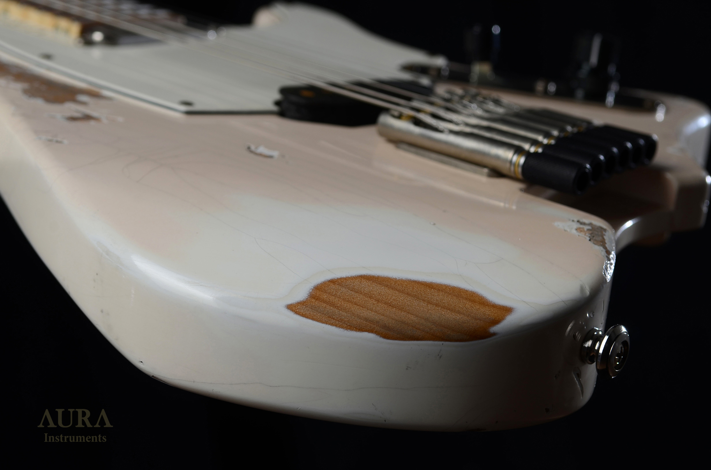 Handmade Aura T-Fusion Headless Guitar detail 9