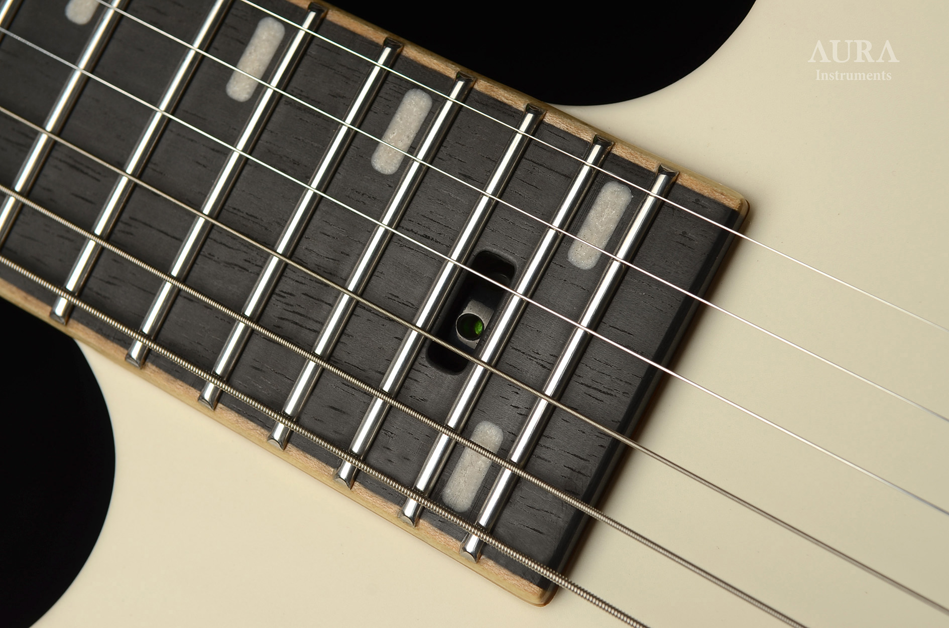 Handmade Guitar Aura COB HC detail 14