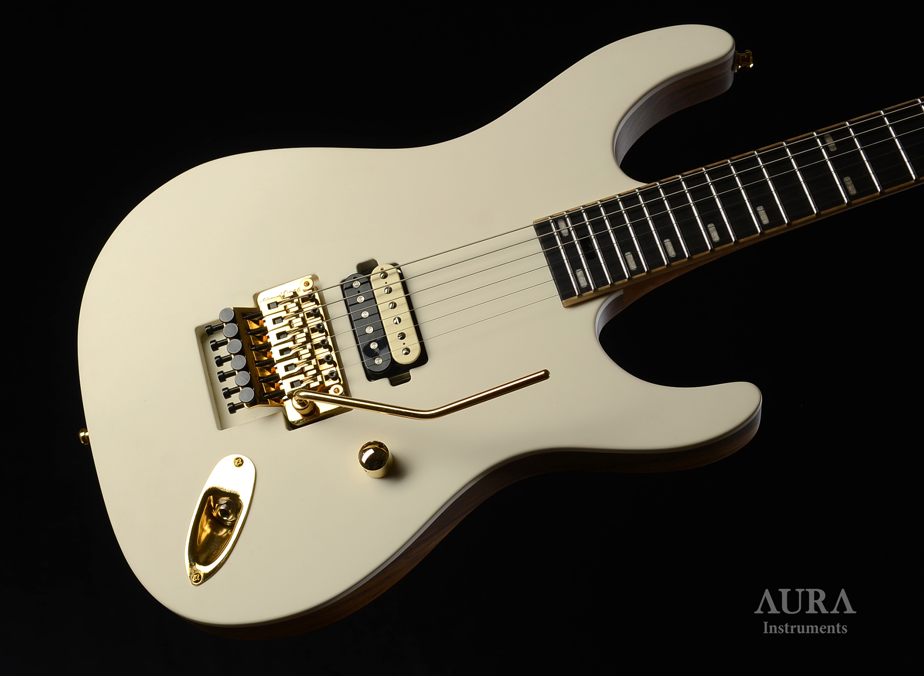 Handmade Guitar Aura COB HC detail 4