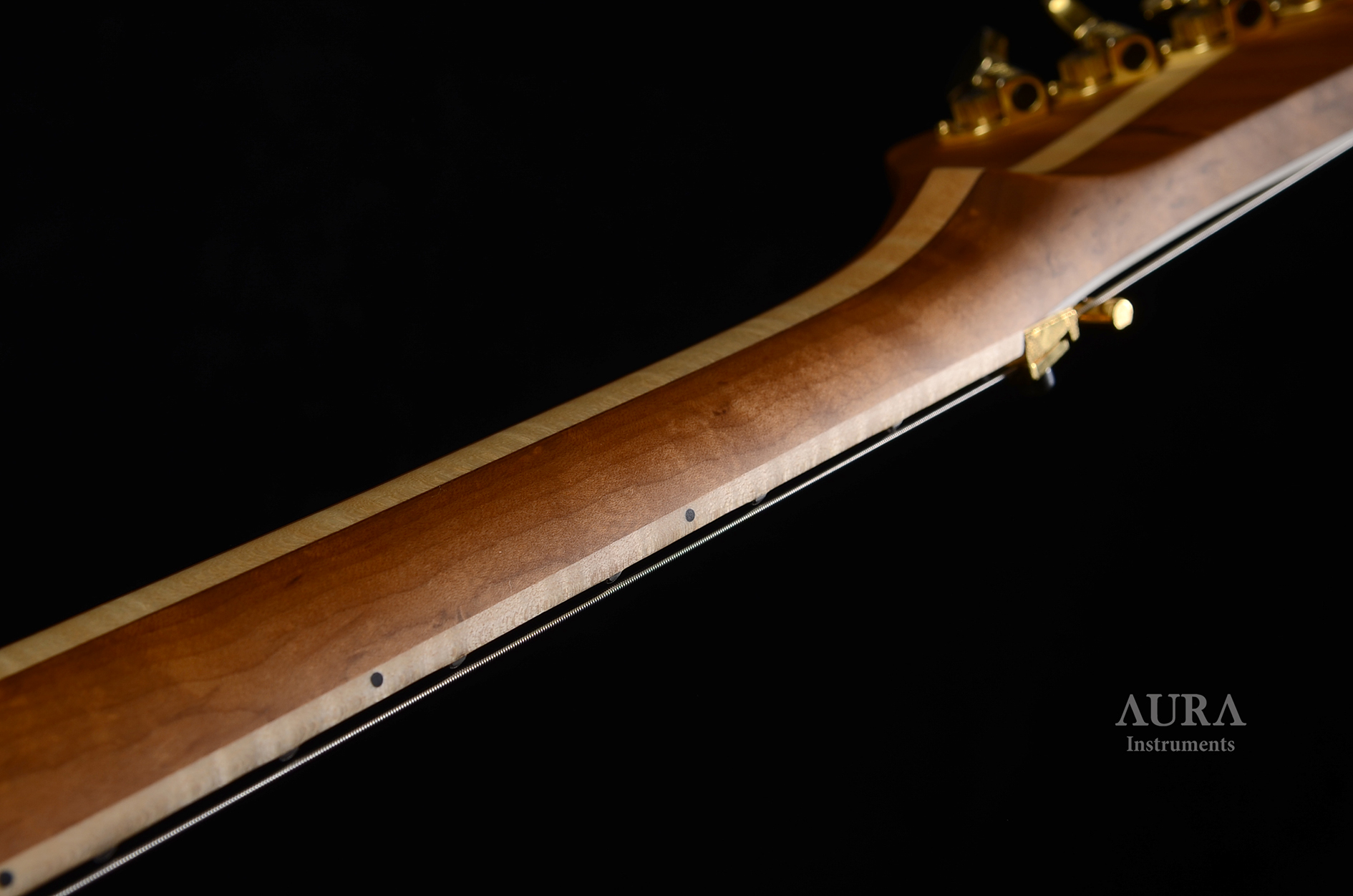 Handmade Guitar Aura COB HC detail 7