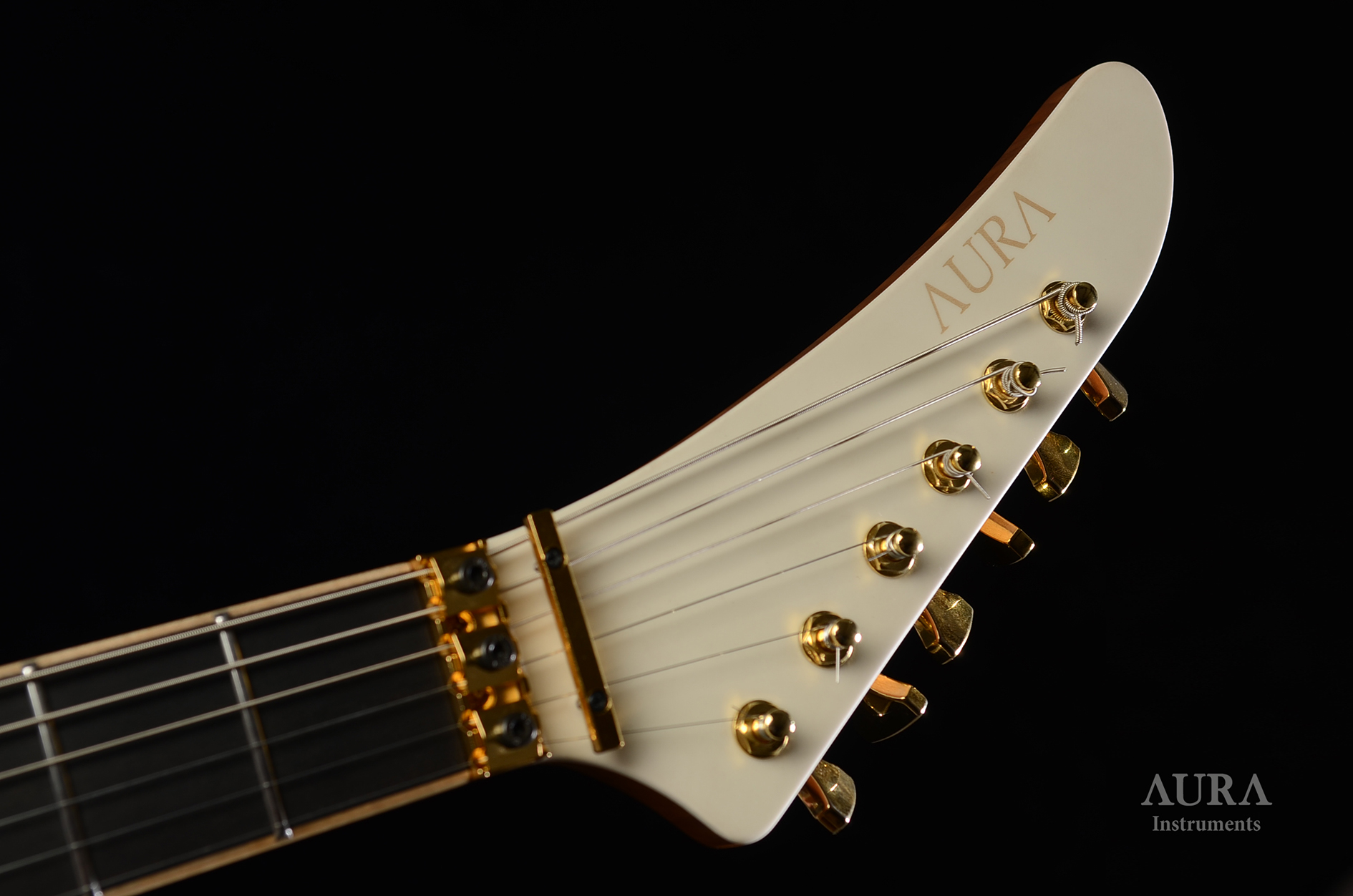 Handmade Guitar Aura COB HC detail 8