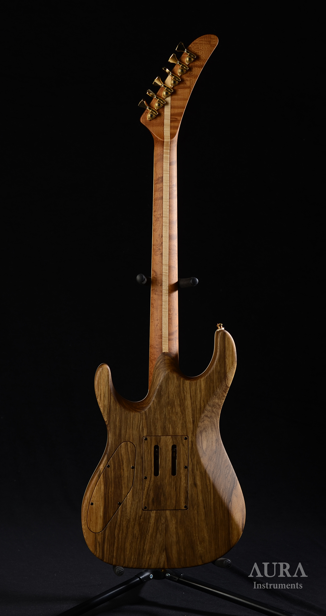 Handmade Guitar Aura COB HC detail 2