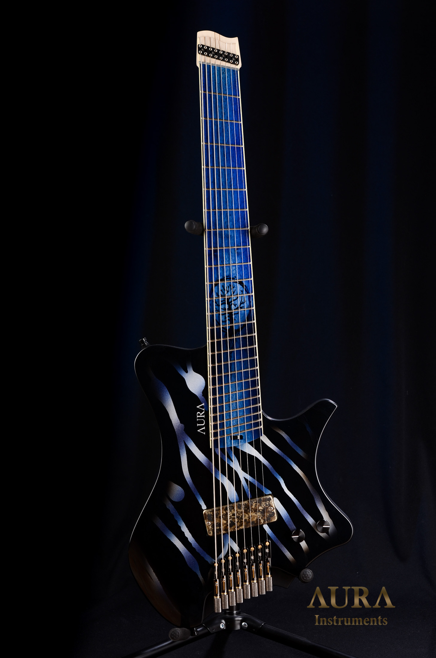Headless Guitar Aura 8 Root detail 7