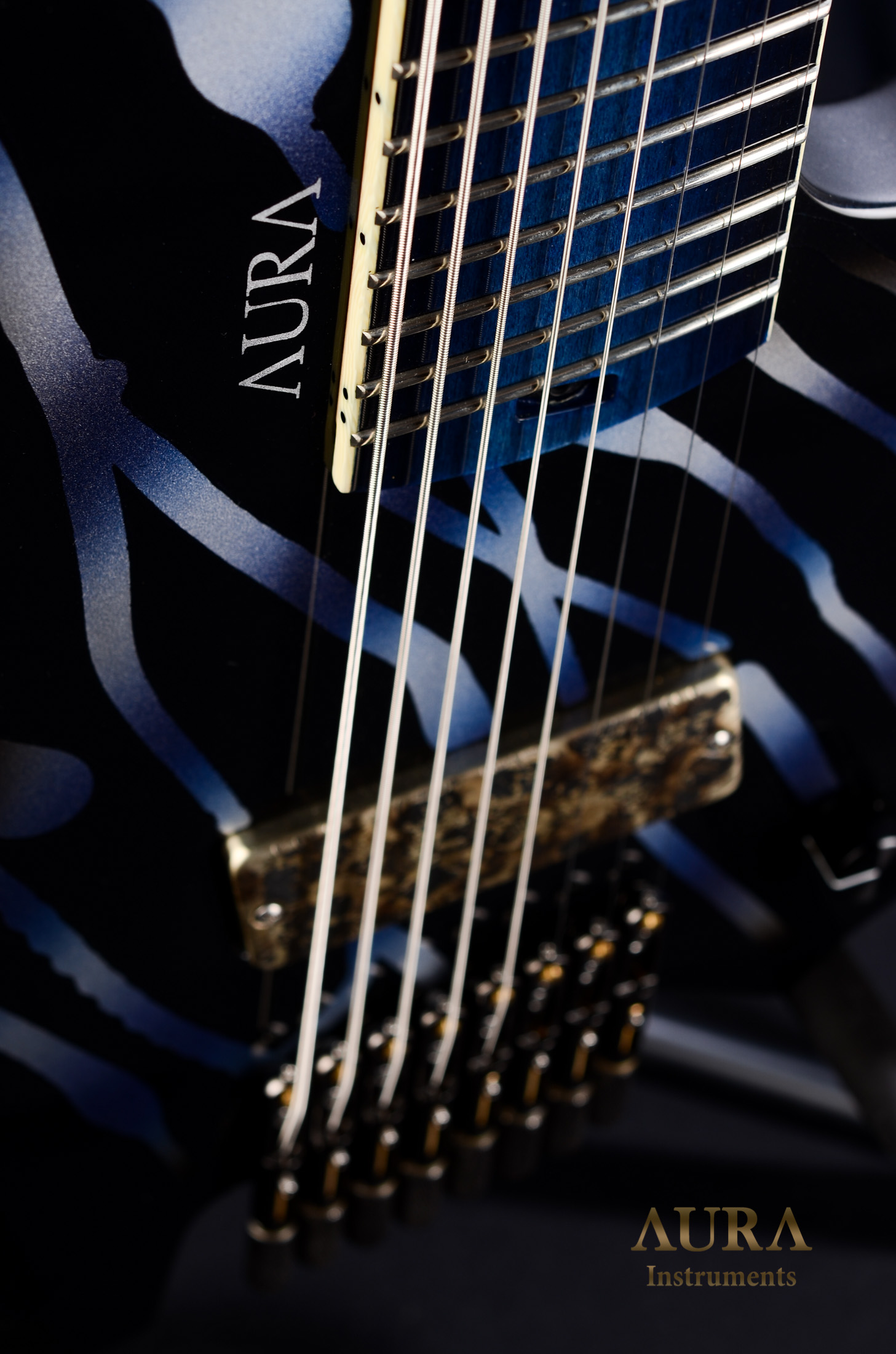 Headless Guitar Aura 8 Root detail 8