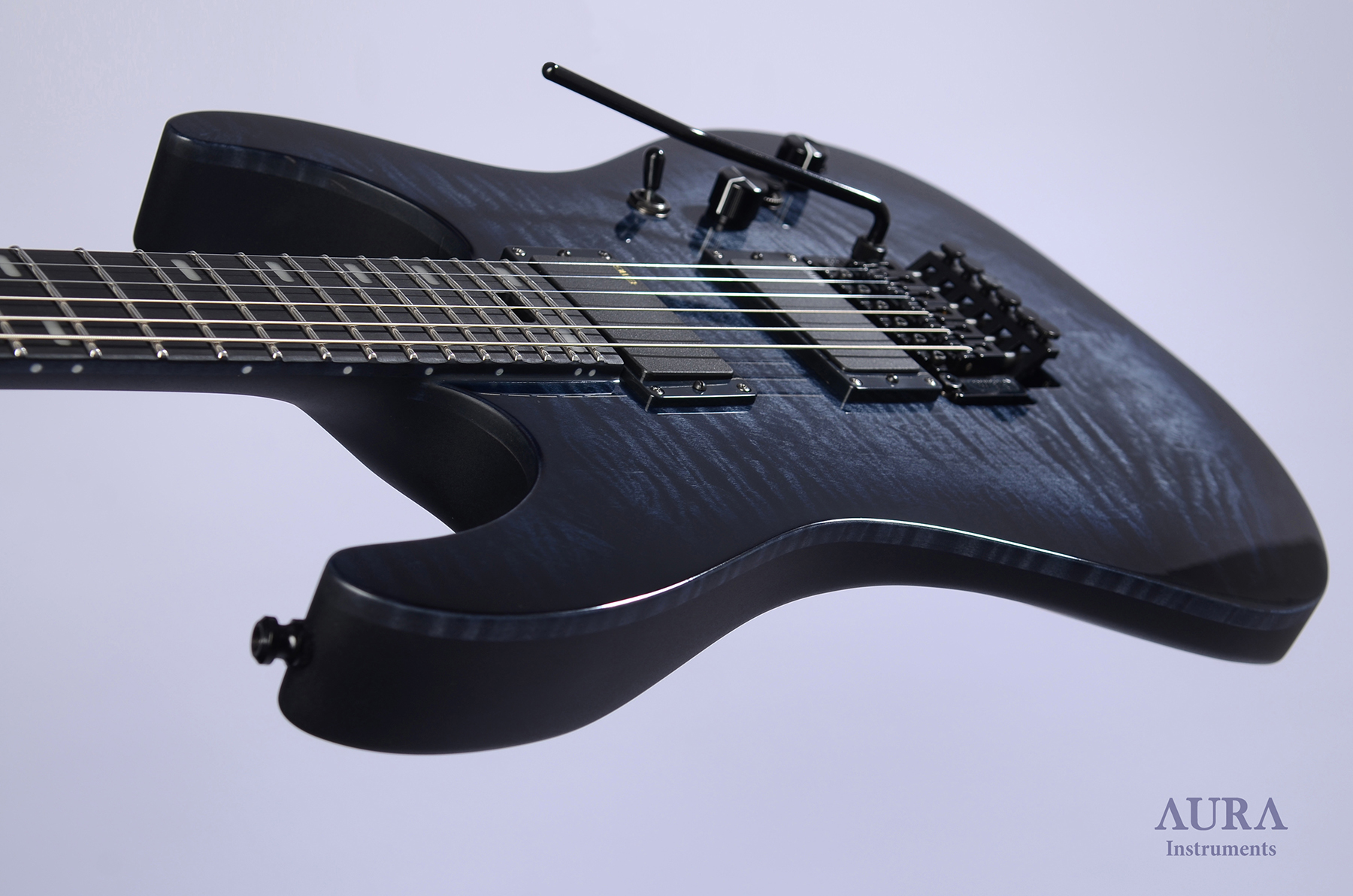 Handmade electric guitar Aura Black Pearl detail 10