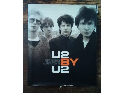 U2 by U2 - biografie slavné irské skupiny v AJ