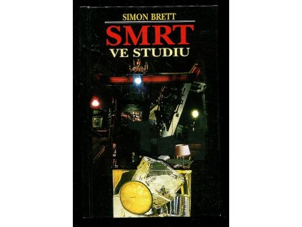 Smrt ve studiu, Simon Brett, 2000