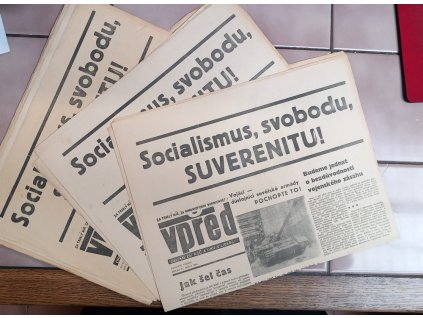 Okupace 1968 – dobové letáky, noviny, výstřižky – Liberec