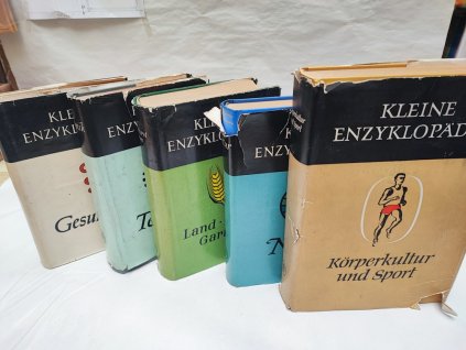 Kleine Enzyklopädie, komplet 5 knih, Gesundheit, Technik, Körperkultur und Sport, Natur, Land · Forst · Garten