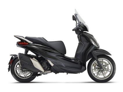 PIA Beverly 400 Nero Cosmo Studio 5