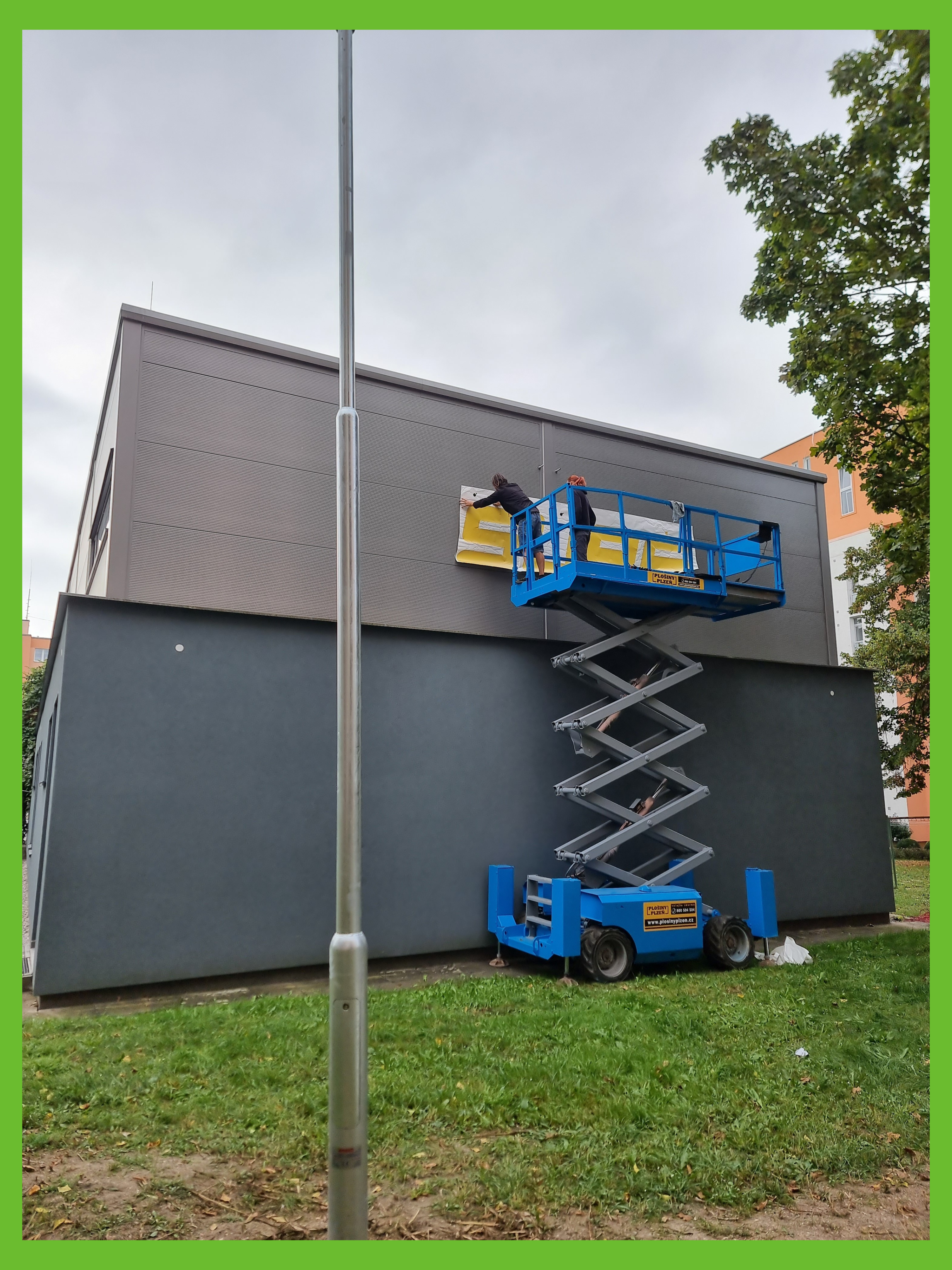 6 let bez reklamy !!