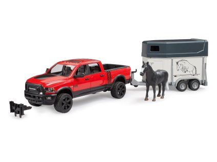 Terénní auto RAM 2500 + přepravník na koně