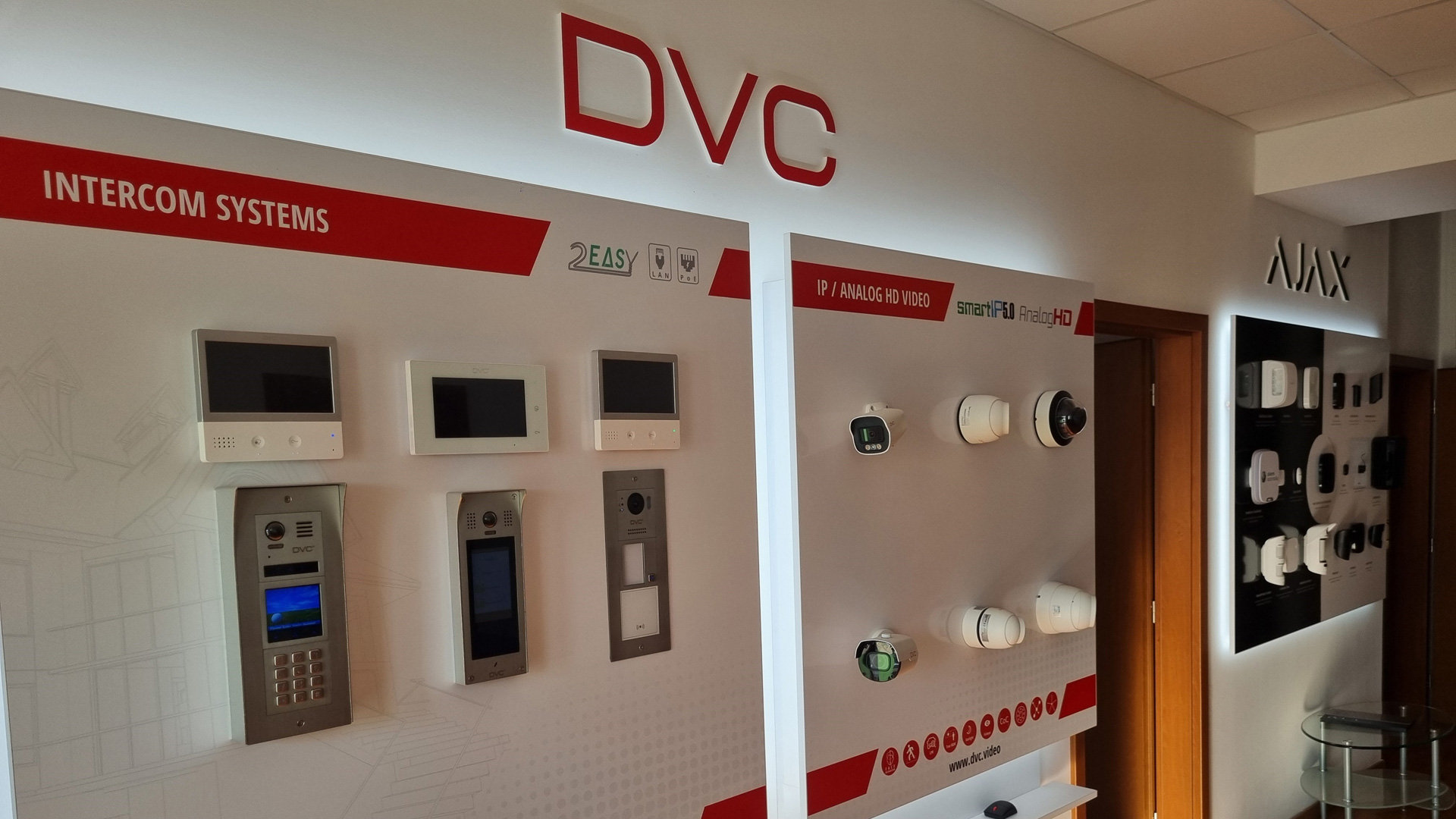 2025-02-14_SK_Office_DVC_Pannel2