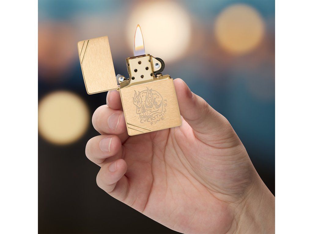 Benzínový zapalovač Zippo 23090 Everything’s Fine Design
