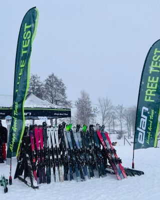 🎿 ELAN SKI TEST DAY – Kraličák ❄️ Dnes jsme na Kraličáku a na sněhu máme pořádnou porci lyží ELAN 🎿 Testují se: 👉...