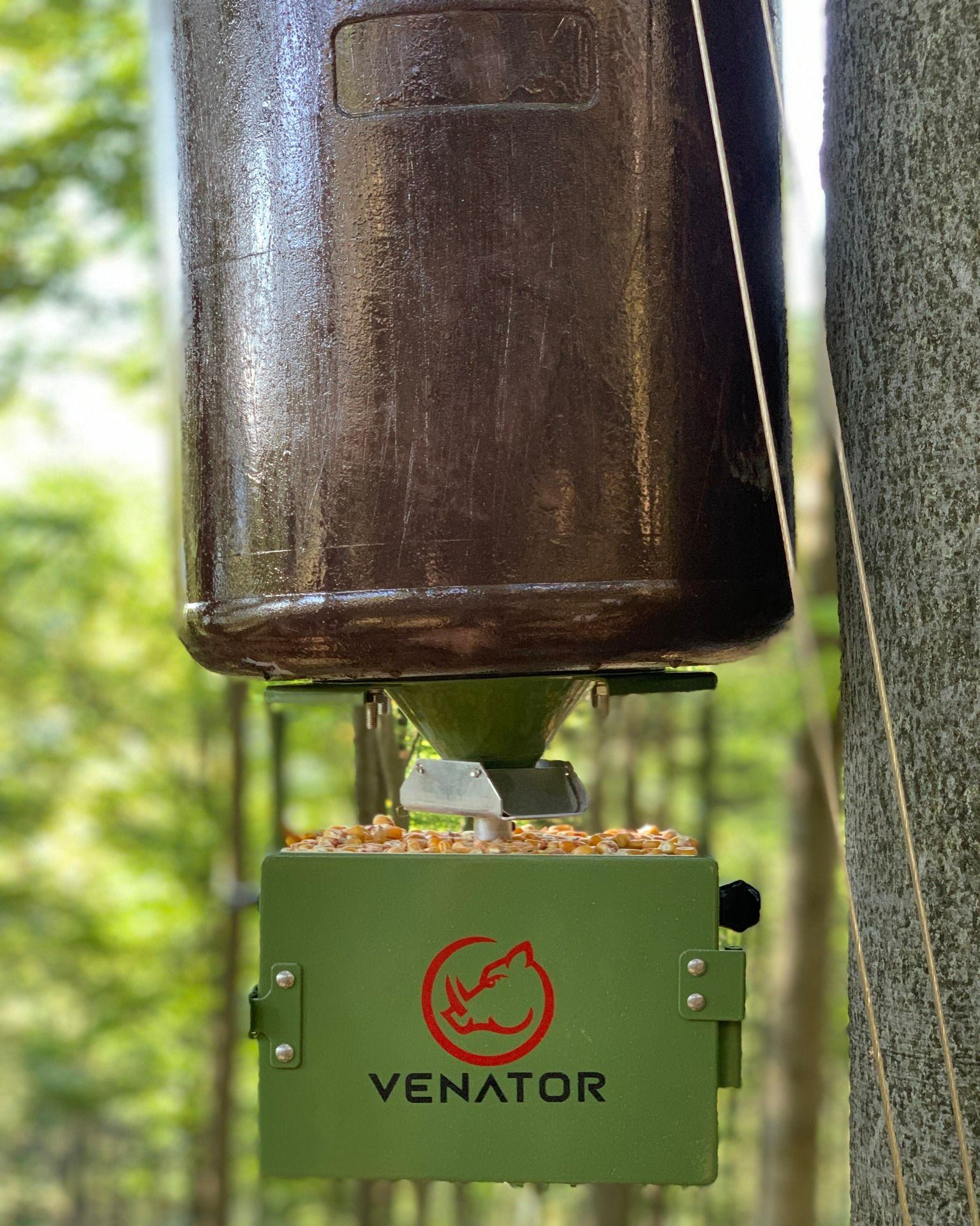 Venator krmný automat Feed20L 12V - Kovový