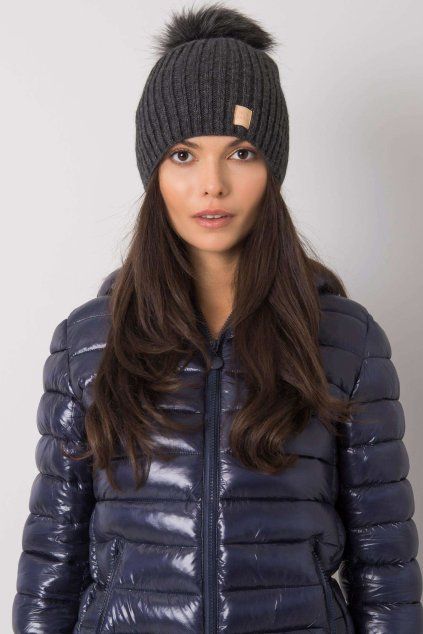 Tmavě šedá čepice s bambulí (Velikost UNI)