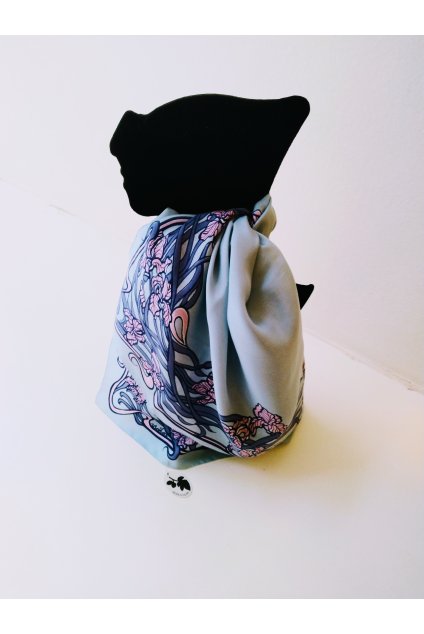 Scarf Irises in blue