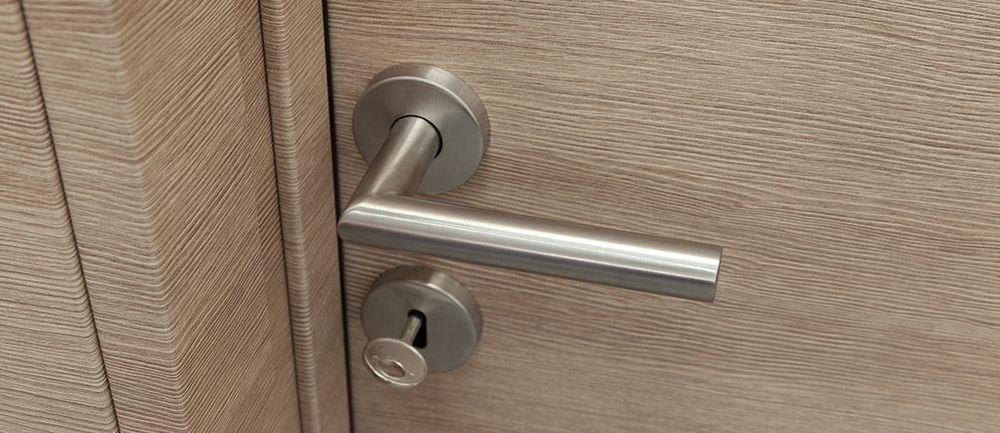 large_remplacer_porte_interieur_3a85d261e7