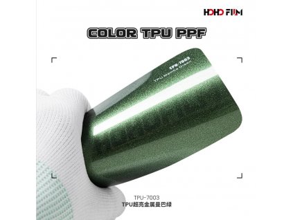 Metalická lesklá zelená Mamba Green PPF TPU 7003 barevná wrap fólie HOHOFILM® polep automobilu