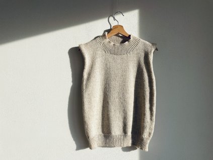 Vestička smetanová