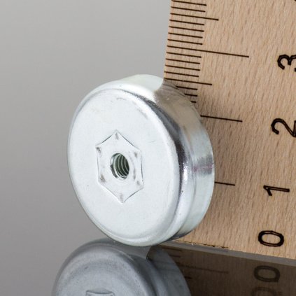 1081 magneticka cocka pr 25 x vyska 7 mm s vnitrnim zavitem m4 6h
