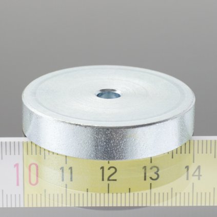 1525 magneticka cocka pr 40 x vyska 8 mm vnitrni dira pro sroub se zapustnou hlavou pr 5 4 mm
