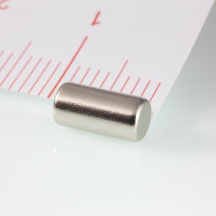 Neodymový magnet válec pr.4x8 N 80 °C, VMM2-N30 (Počet kusů 1 ks)
