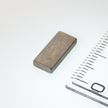 Neodymový magnet kvádr 13x5,6x2 P 180 °C, VMM5UH-N35UH (Počet kusů 1 ks)