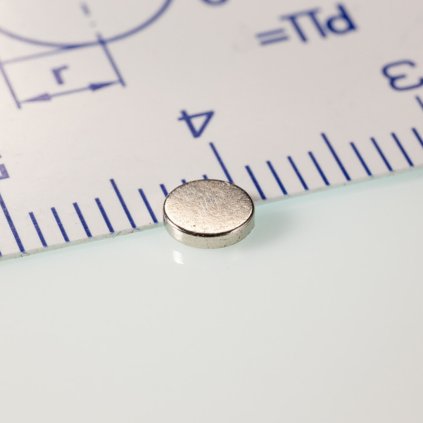 Neodymový magnet válec pr.4x0,8 N 80 °C, VMM4-N30 (Počet kusů 1 ks)