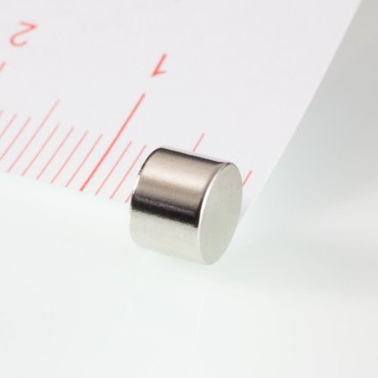 Neodymový magnet válec pr.6,1x4,5 N 80 °C, VMM10-N50 (Počet kusů 1 ks)