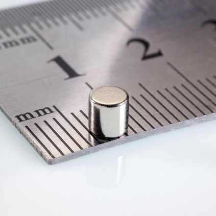 Neodymový magnet válec pr.4x4 N 80 °C, VMM5-N38 (Počet kusů 1 ks)