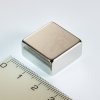 Neodymový magnet kvádr 20x20x10 N 80 °C, VMM7-N42 (Počet kusů 1 ks)