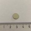 Neodymový magnet se samolepkou 3M, pr.10x1 mm, tloušťka samolepky 0,06 mm (Počet kusů 1 ks)