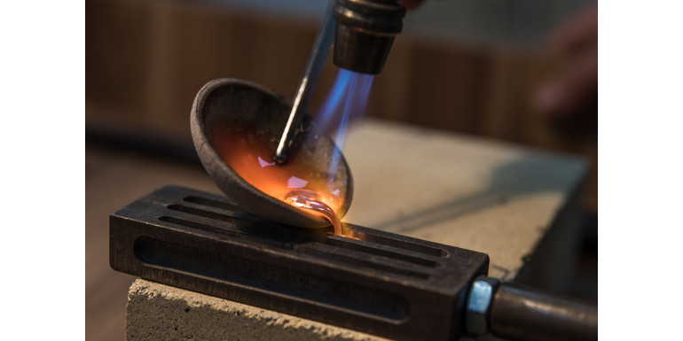 Jak je možné vyrobit trvalý magnet?