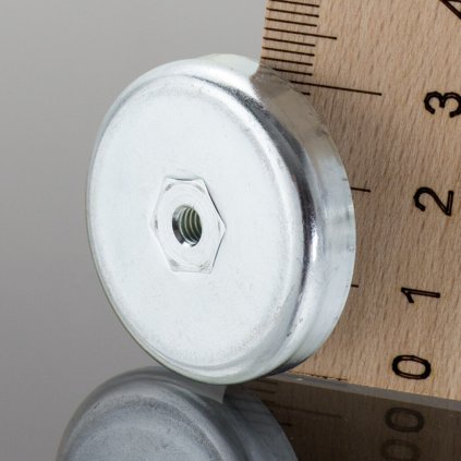 1084 magneticka cocka pr 32 x vyska 7 mm s vnitrnim zavitem m4 6h