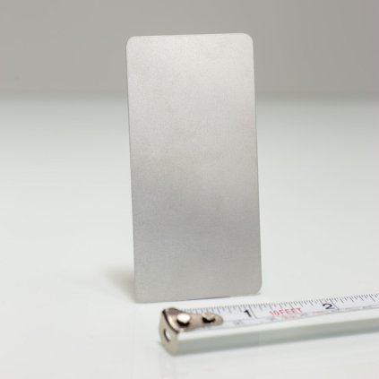 3328 al stitek k magneticke jmenovce