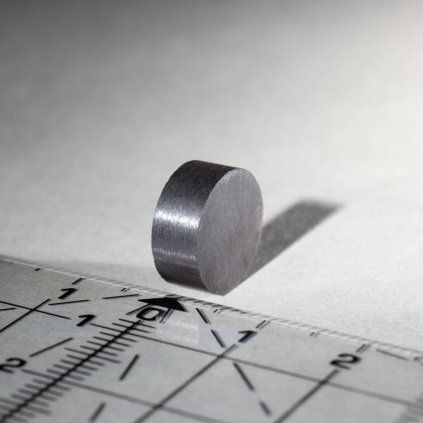 2575 feritovy magnet valec pr 12x5