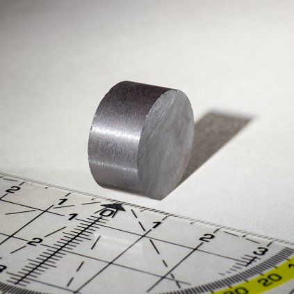 2797 feritovy magnet valec pr 20x10