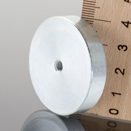 1105 magneticka cocka pr 40 x vyska 8 mm s vnitrnim zavitem m5 6h