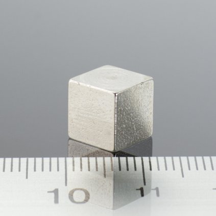 1168 magneticka cocka kostka 8x8 mm