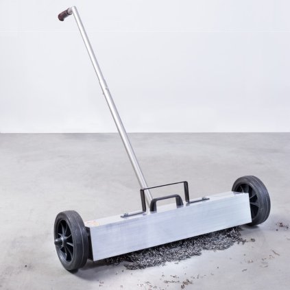 1441 magneticka metla s feritovymi magnety model 1