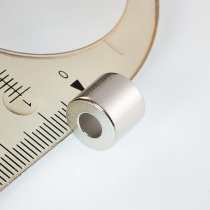 Neodymový magnet mezikruží pr.10x pr.4,5x9 N 80 °C, VMM4-N30 (Počet kusů 1 ks)
