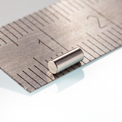 Neodymový magnet válec pr.2x5 N 180 °C, VMM4UH-N33UH (Počet kusů 1 ks)