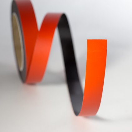 Magnetický pásek 20x0,6 mm, délka 1 m, červený (Počet kusů 1 m)